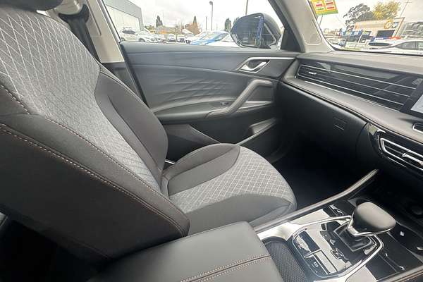 2025 MG HS Super Hybrid AS33H