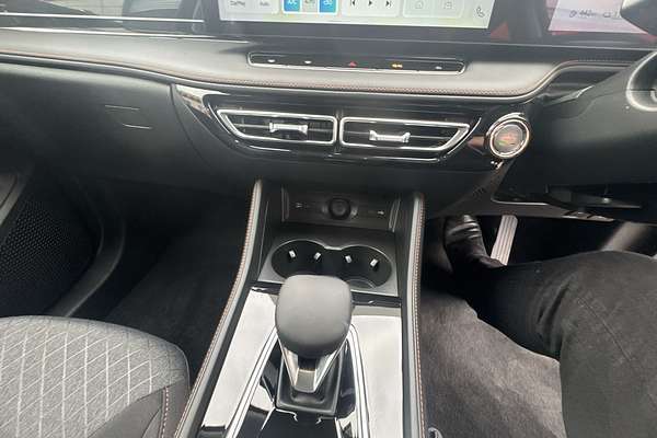 2025 MG HS Super Hybrid AS33H