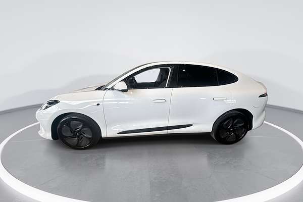 2025 MG IM6 Premium S12L