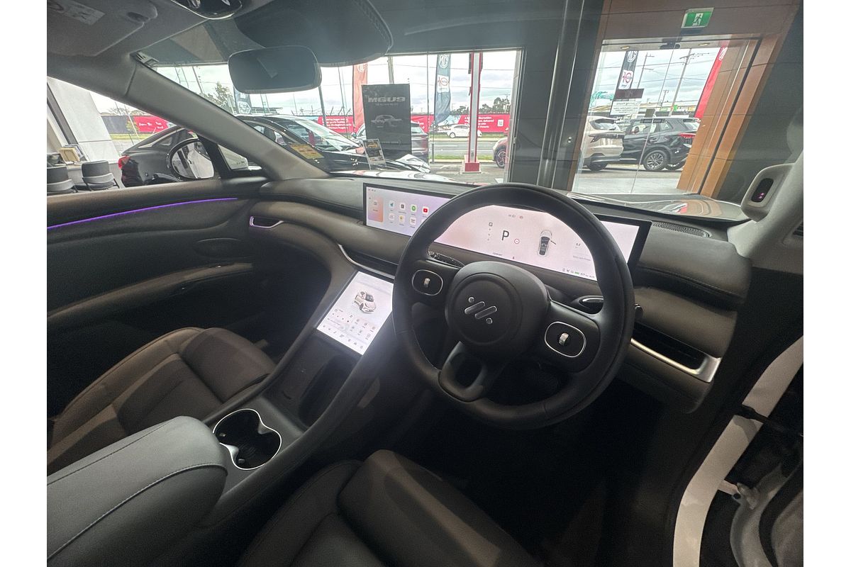 2025 MG IM6 Premium S12L