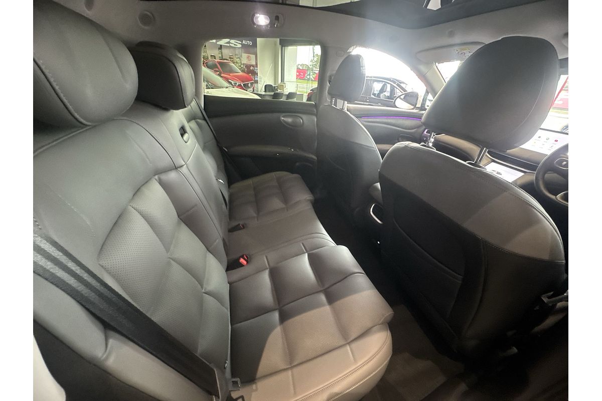 2025 MG IM6 Premium S12L