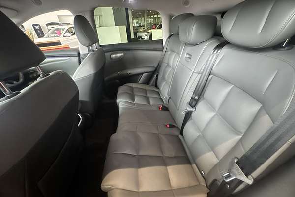 2025 MG IM6 Premium S12L