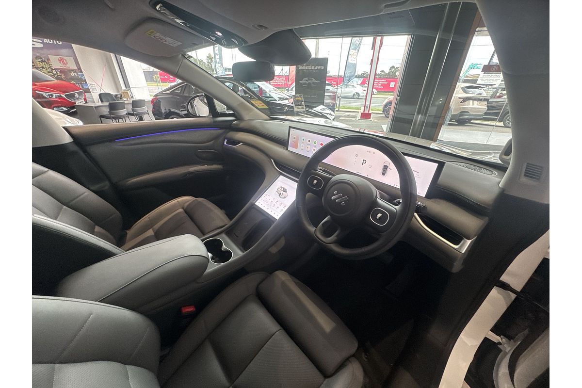 2025 MG IM6 Premium S12L
