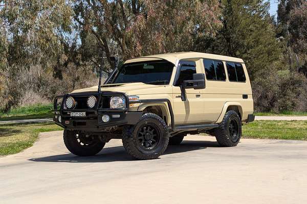 2022 Toyota Landcruiser GXL Troopcarrier VDJ78R