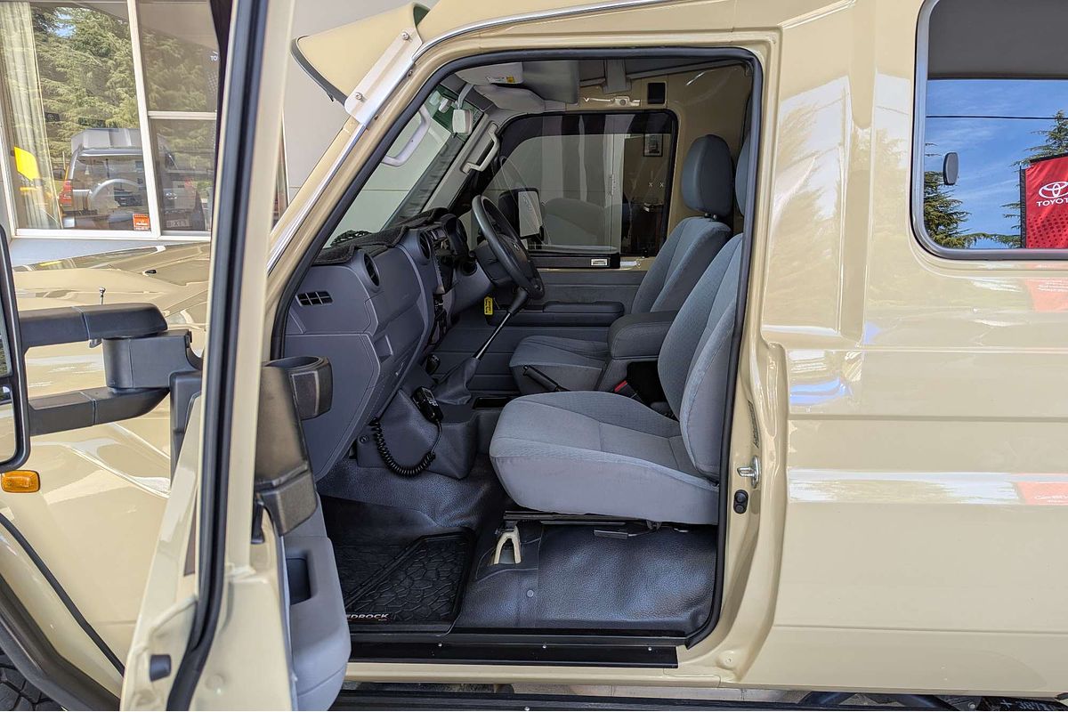 2022 Toyota Landcruiser GXL Troopcarrier VDJ78R