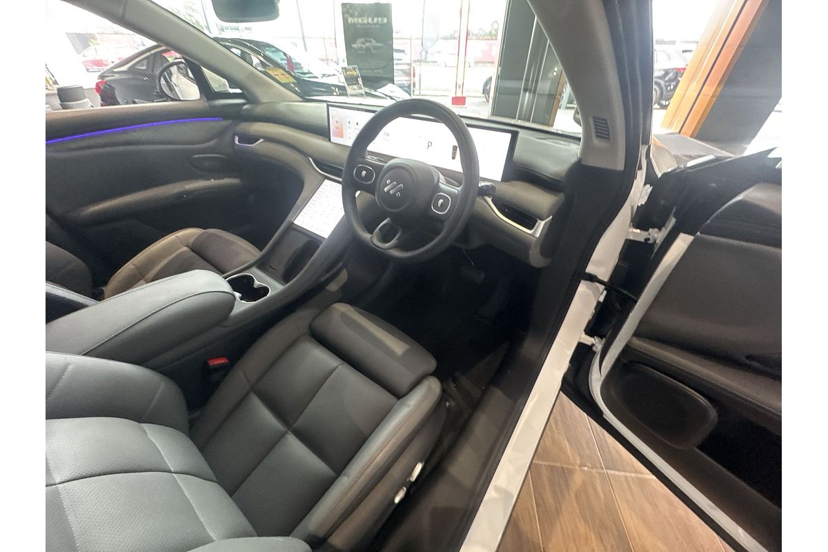 2025 MG IM6 Premium S12L