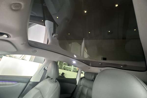 2025 MG IM6 Premium S12L