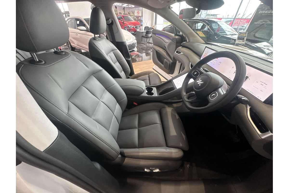 2025 MG IM6 Premium S12L