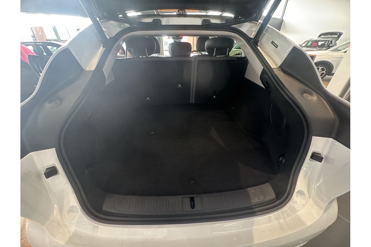 2025 MG IM6 Premium S12L