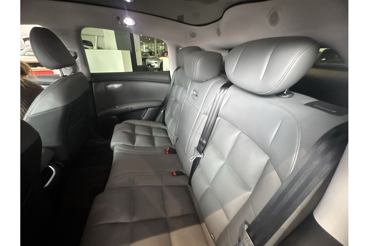 2025 MG IM6 Premium S12L