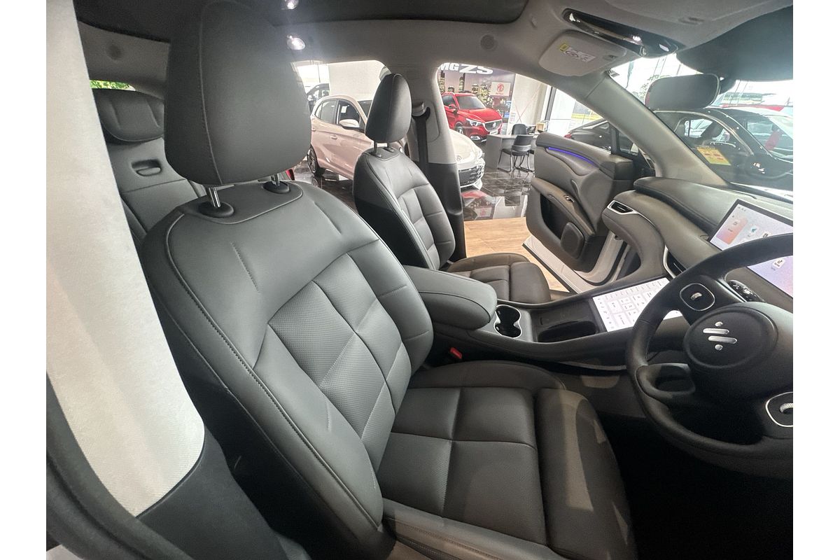 2025 MG IM6 Premium S12L