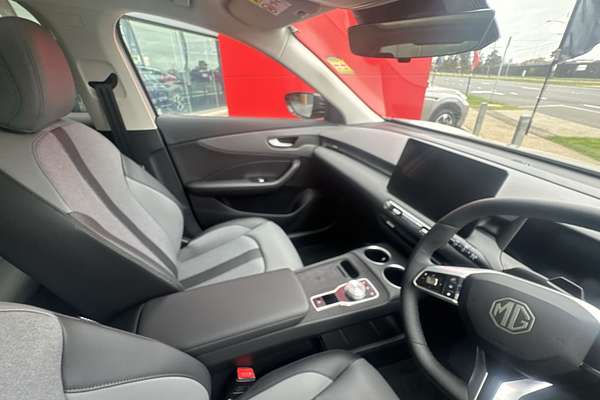 2025 MG MGS5 EV Essence 62 ZS3EM