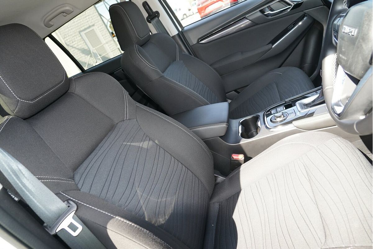 2023 Isuzu MU-X LS-U