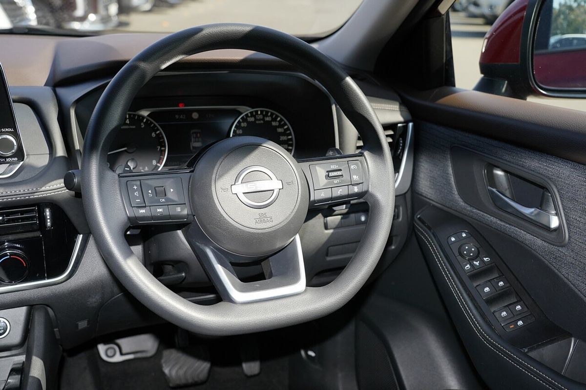 2023 Nissan X-TRAIL ST T33