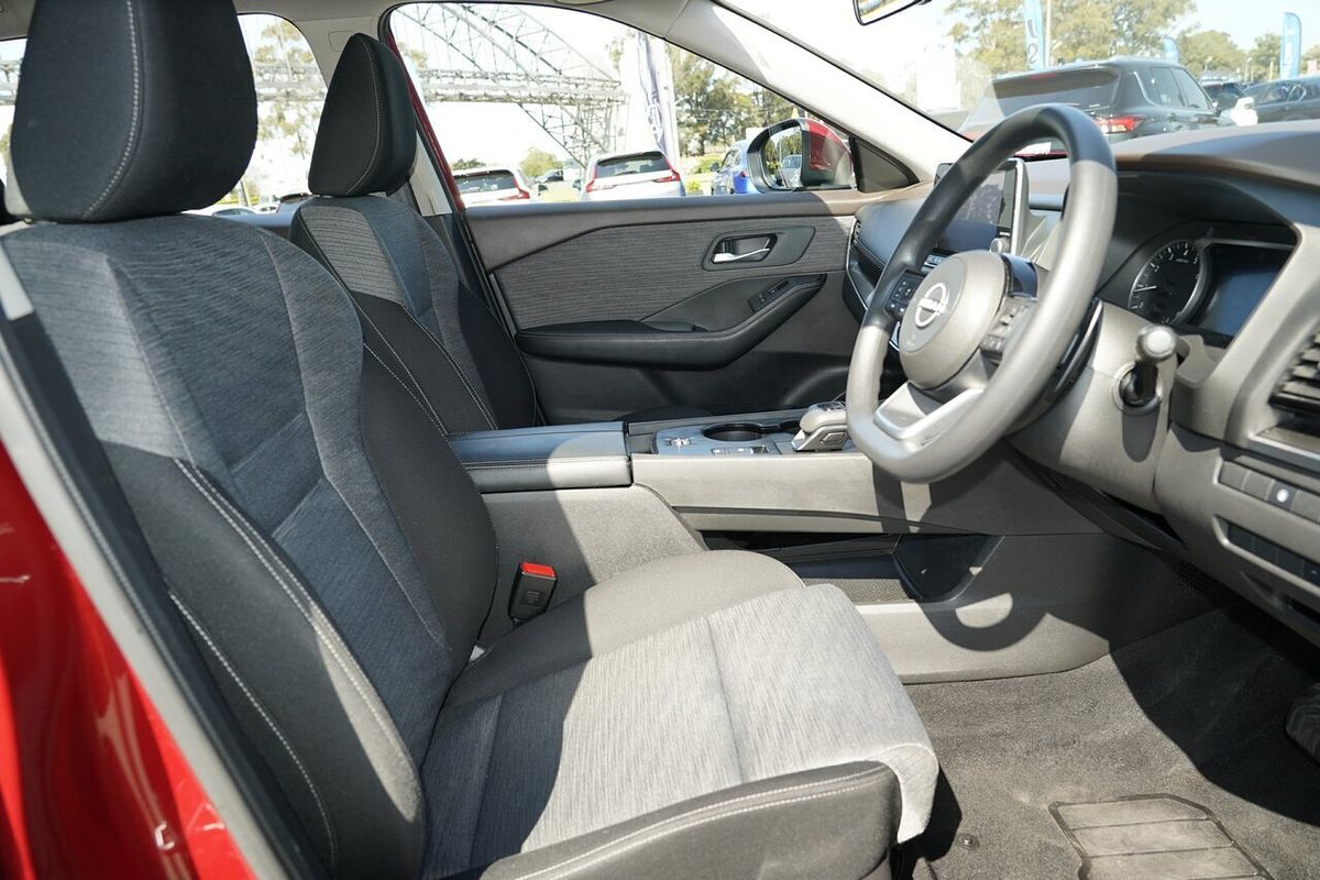 2023 Nissan X-TRAIL ST T33