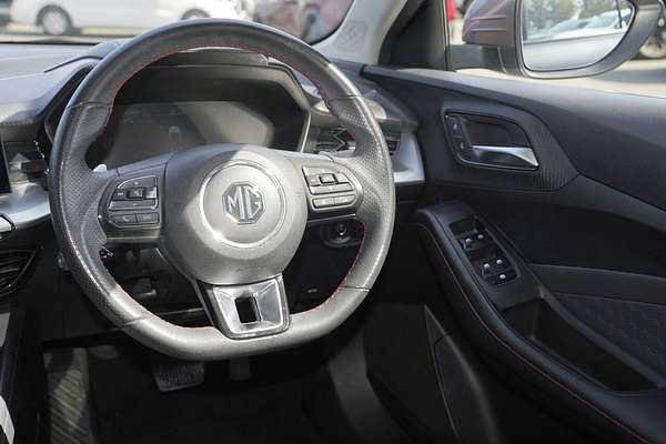 2024 MG MG5 Essence