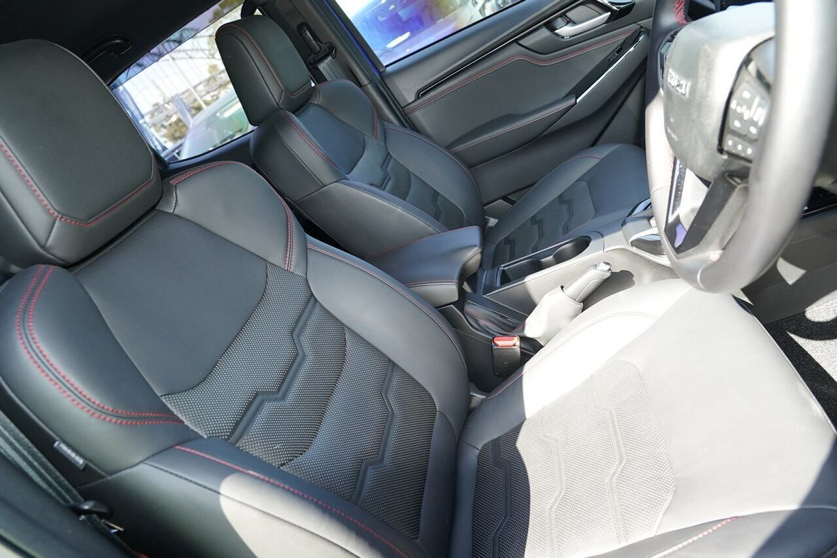 2023 Isuzu D-MAX X-TERRAIN 4X4