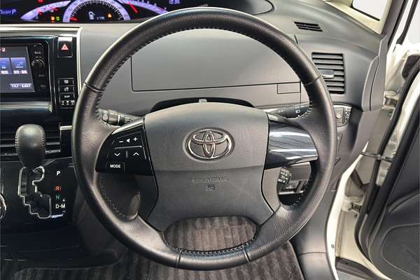 2016 Toyota Estima Aeras Welcab