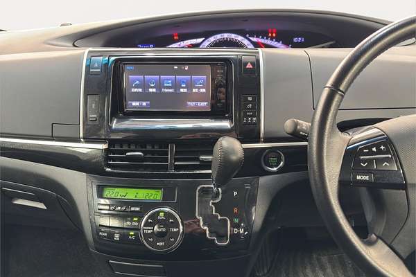 2016 Toyota Estima Aeras Welcab