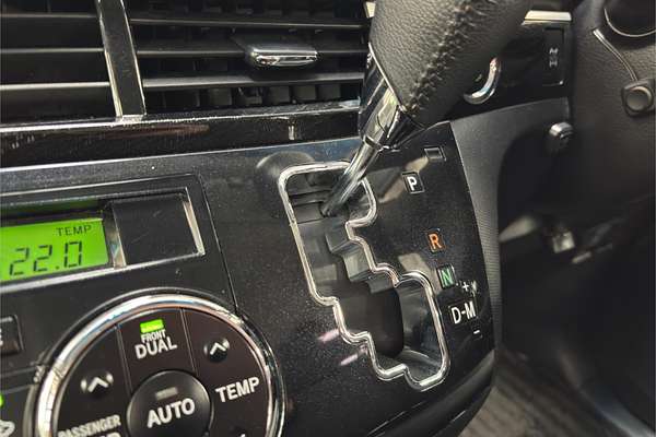 2016 Toyota Estima Aeras Welcab