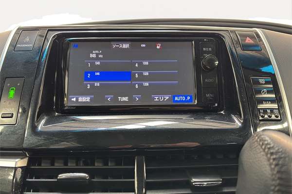 2016 Toyota Estima Aeras Welcab