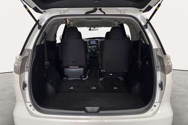 2016 Toyota Estima Aeras Welcab