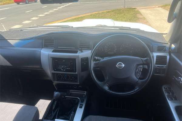 2010 Nissan Patrol ST GU 7