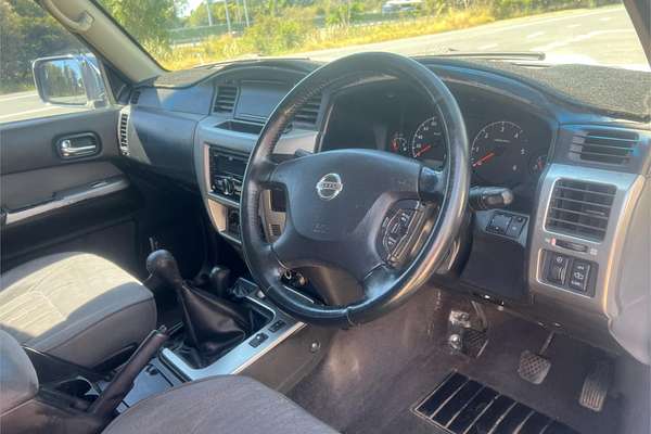 2010 Nissan Patrol ST GU 7
