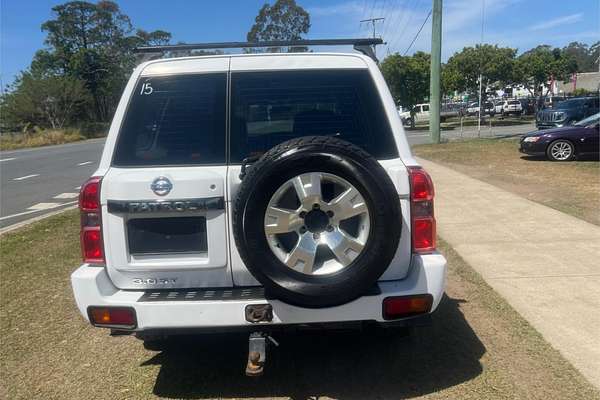 2010 Nissan Patrol ST GU 7