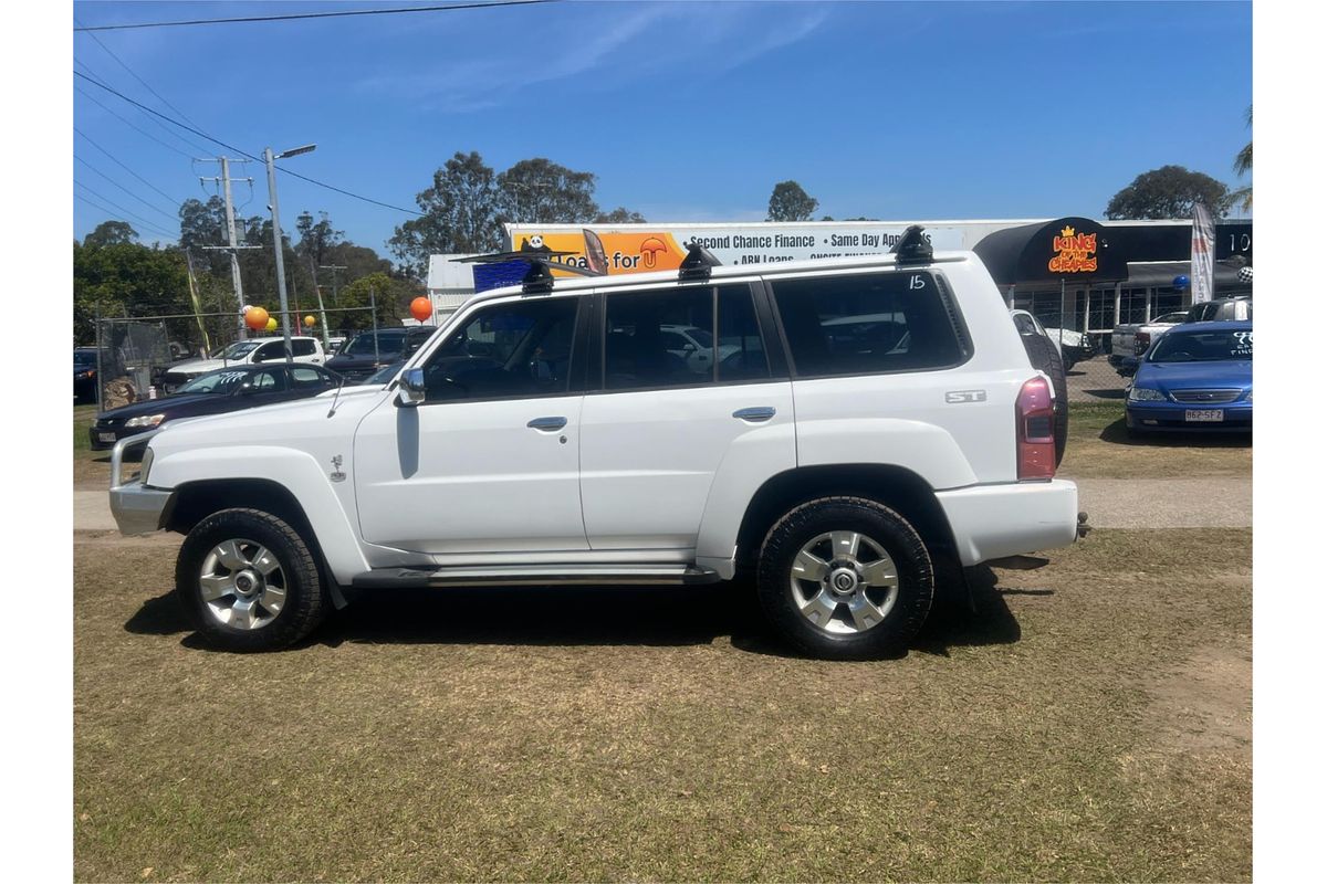 2010 Nissan Patrol ST GU 7