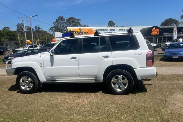 2010 Nissan Patrol ST GU 7