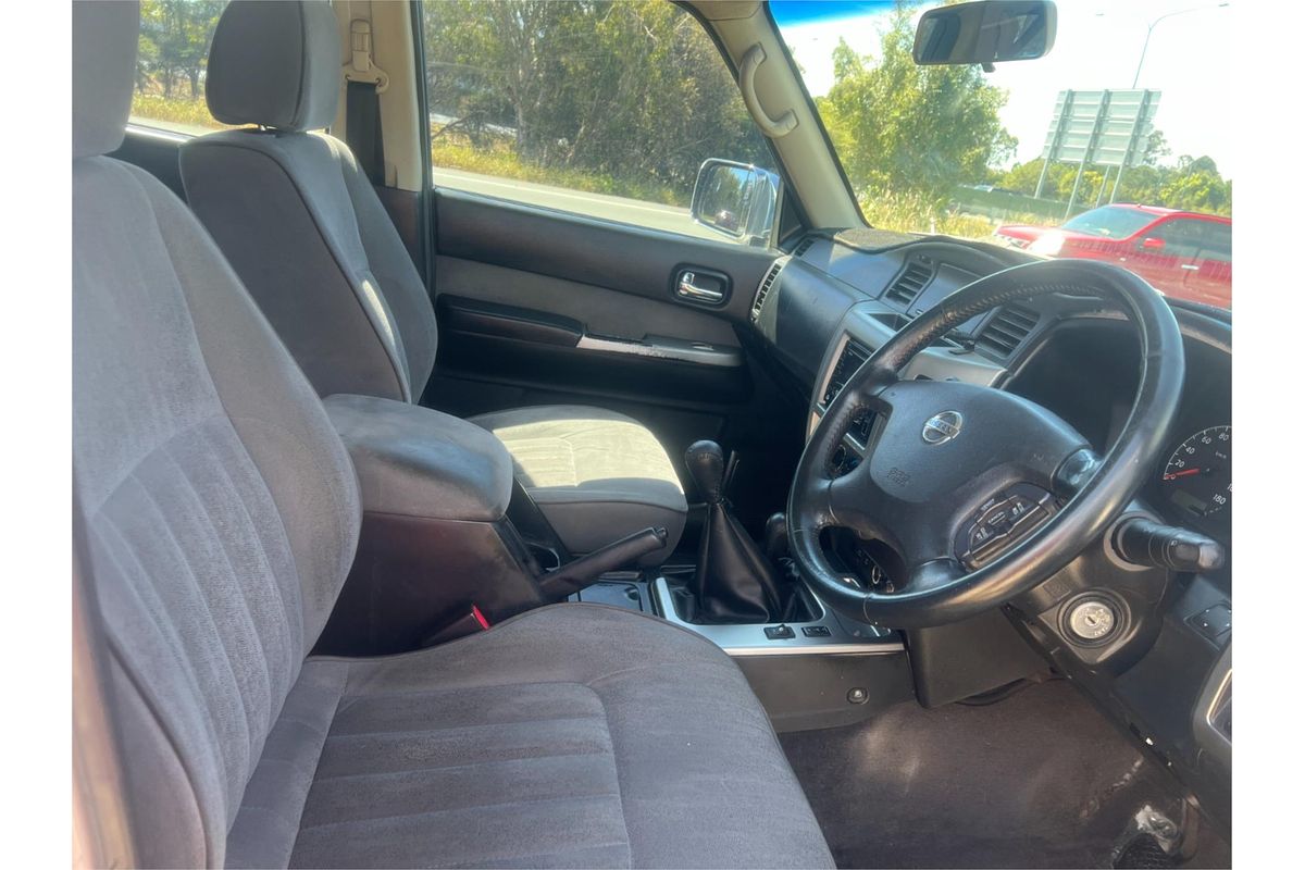 2010 Nissan Patrol ST GU 7