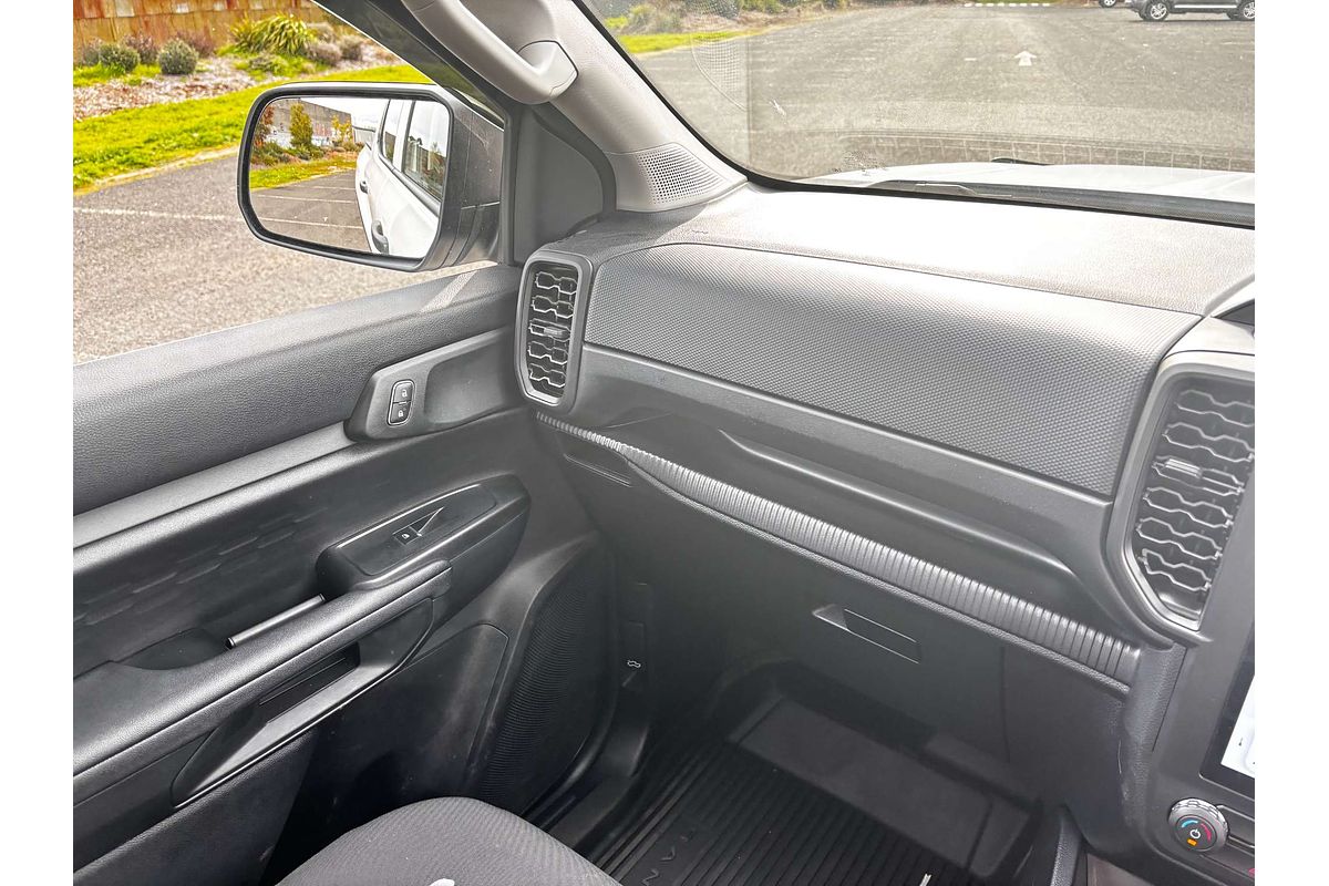 2025 Ford Ranger XL 4X4 2.0L