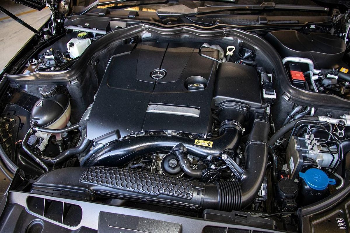 2015 Mercedes-Benz E-Class E250 C207