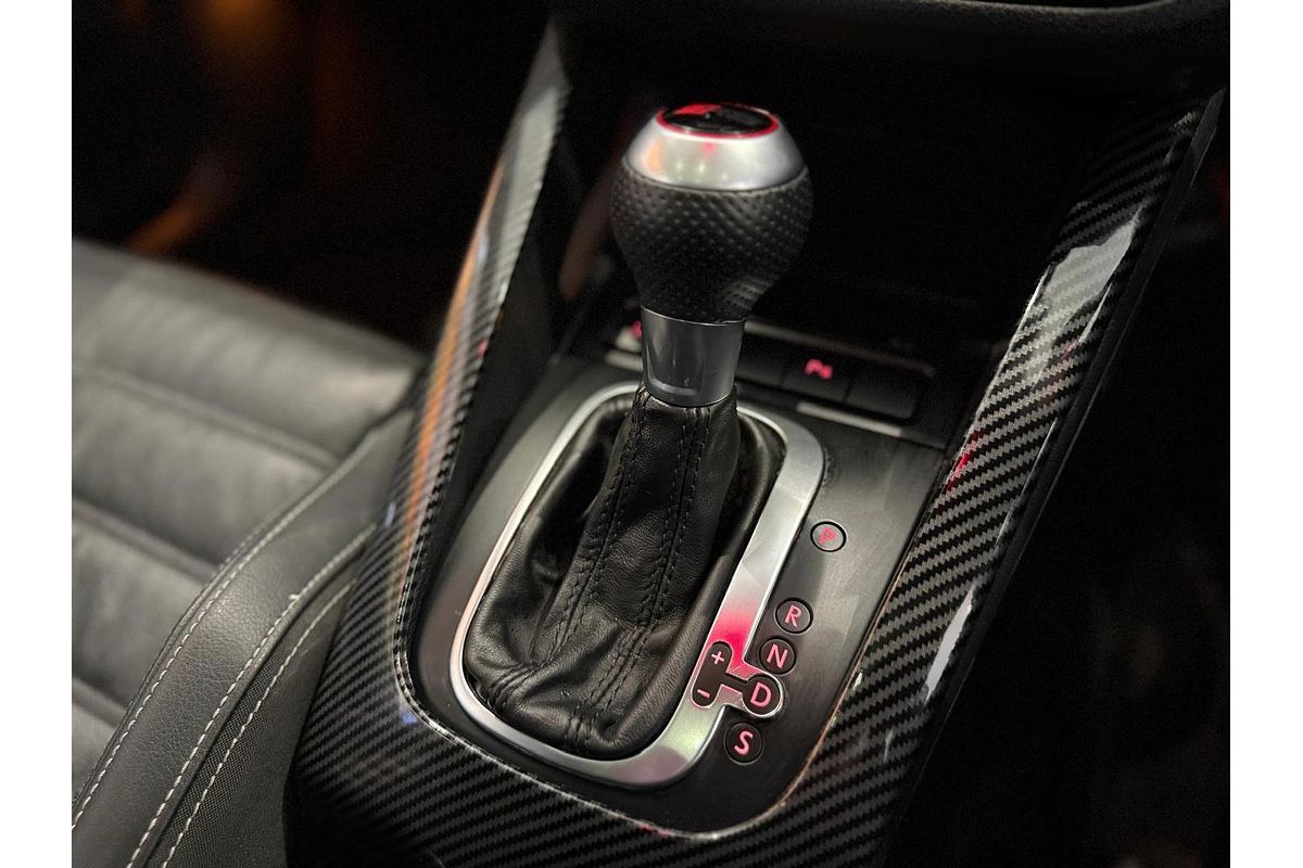 2015 Volkswagen Scirocco R 1S