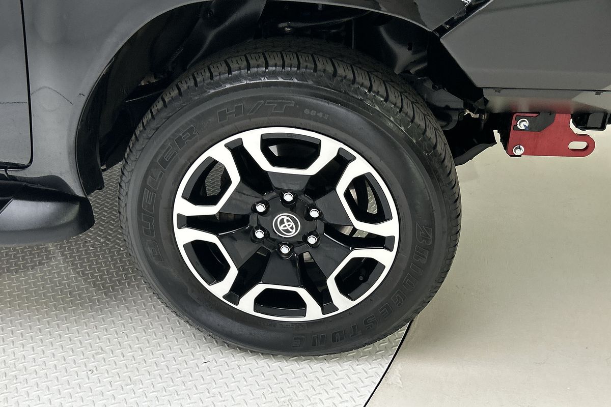 2020 Toyota Hilux SR5 GUN126R 4X4