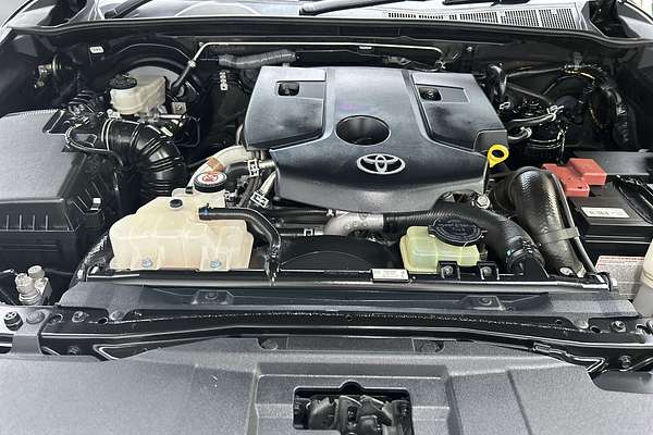 2020 Toyota Hilux SR5 GUN126R 4X4