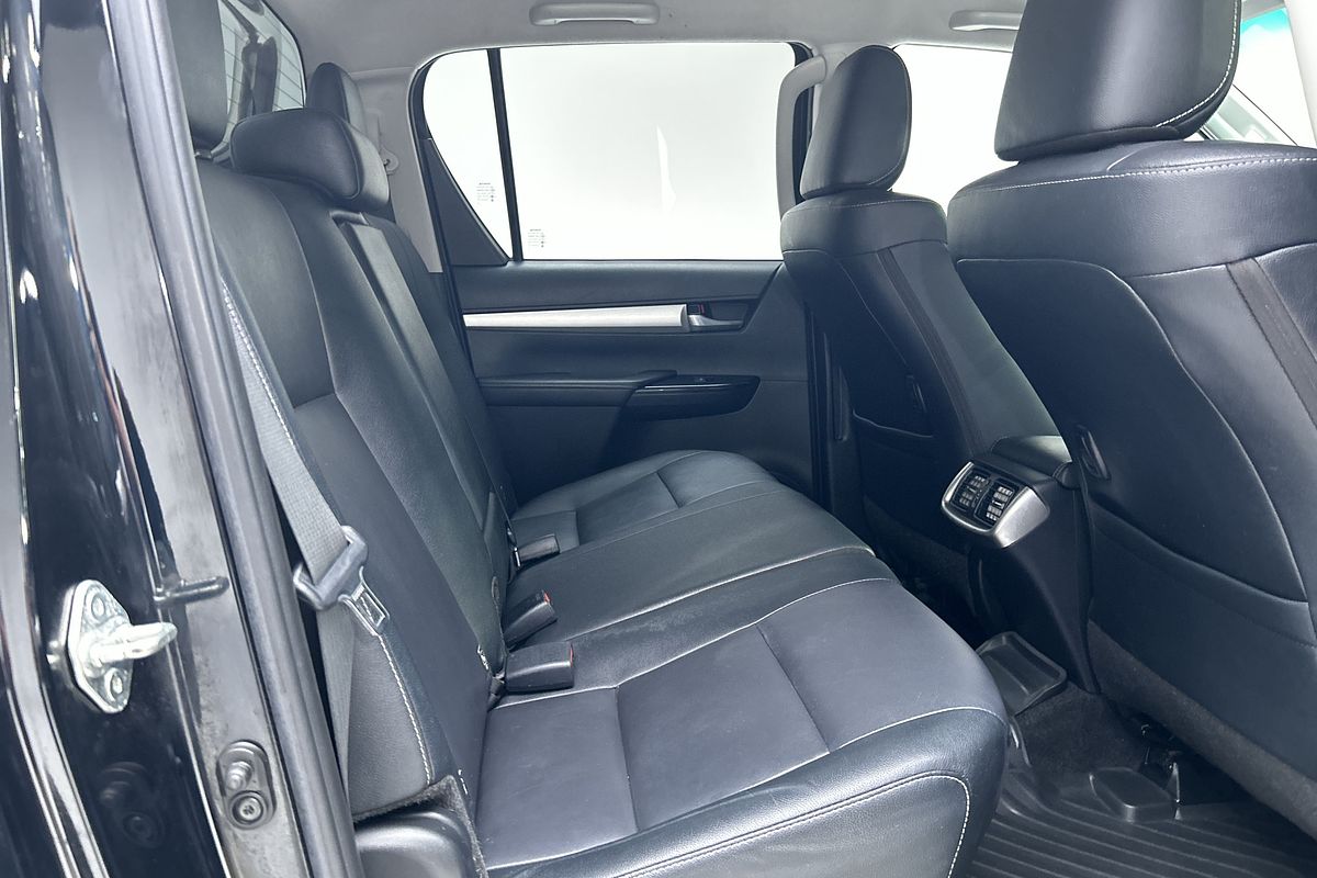 2020 Toyota Hilux SR5 GUN126R 4X4