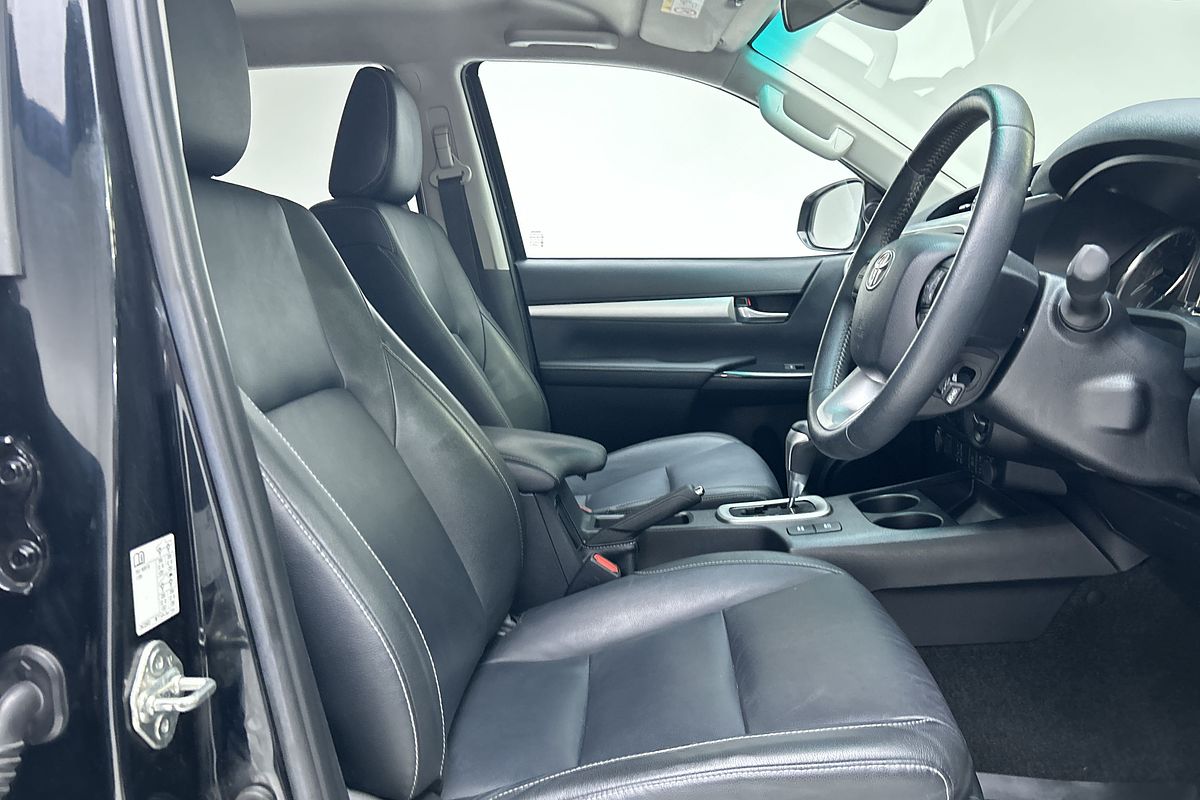 2020 Toyota Hilux SR5 GUN126R 4X4