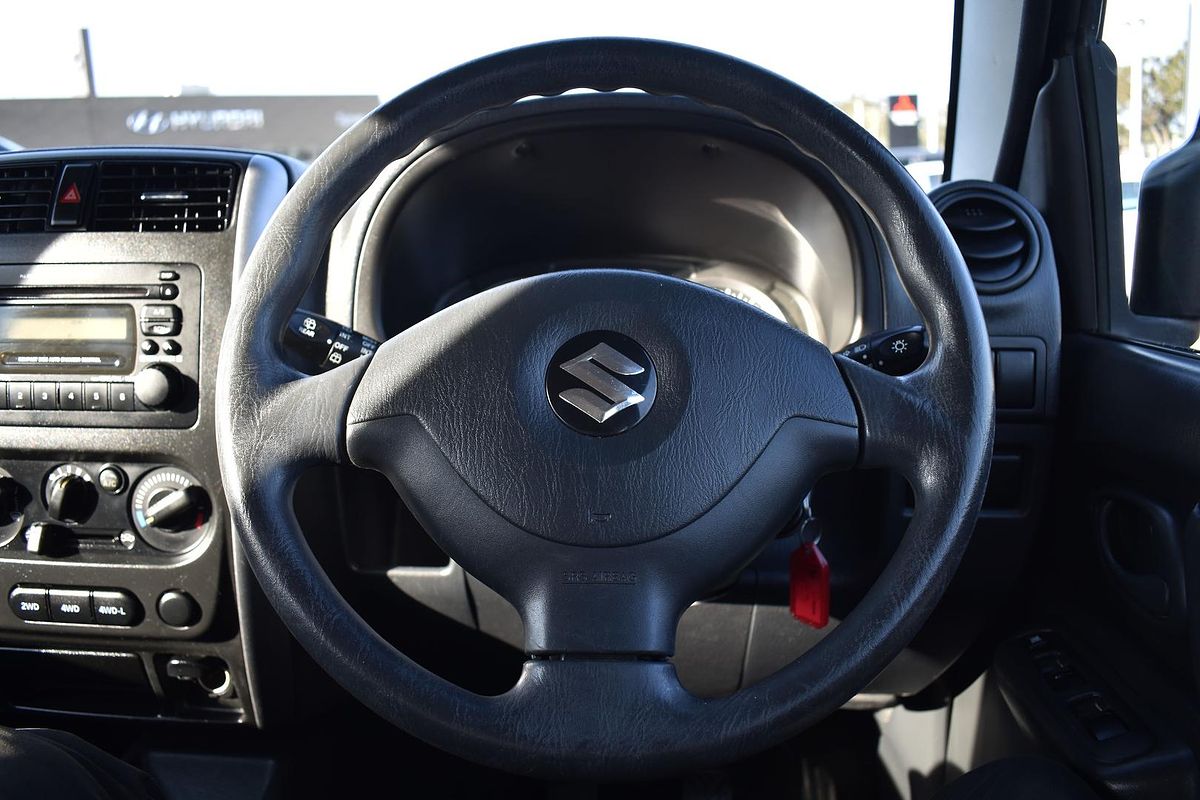 2013 Suzuki Jimny Sierra SN413 T6