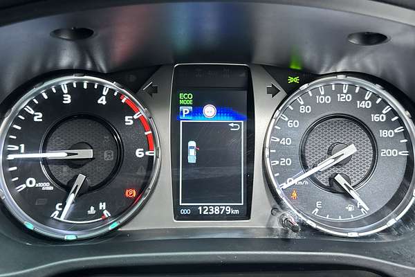 2020 Toyota Hilux SR5 GUN126R 4X4