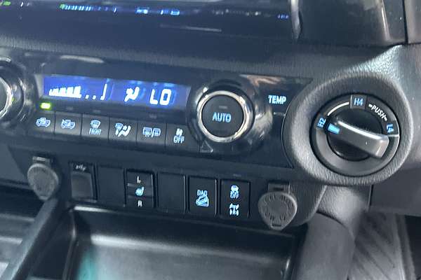 2020 Toyota Hilux SR5 GUN126R 4X4