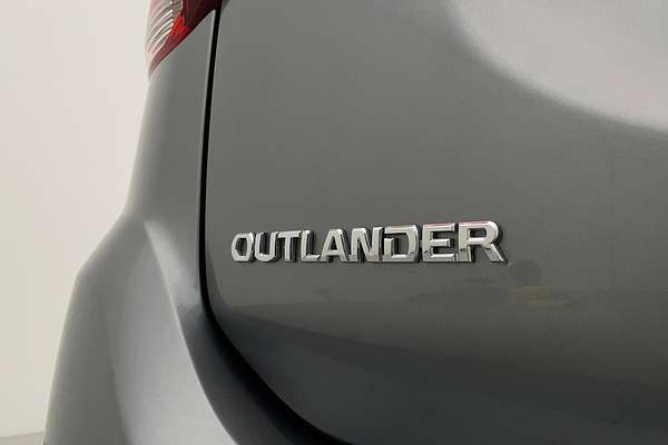 2021 Mitsubishi Outlander LS ZL