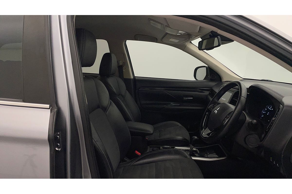 2021 Mitsubishi Outlander LS ZL