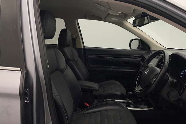 2021 Mitsubishi Outlander LS ZL