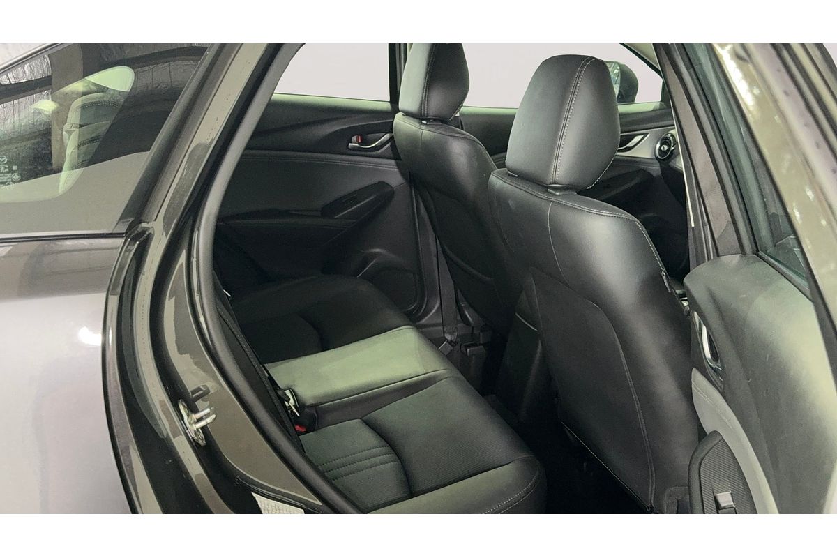 2022 Mazda CX-3 sTouring DK