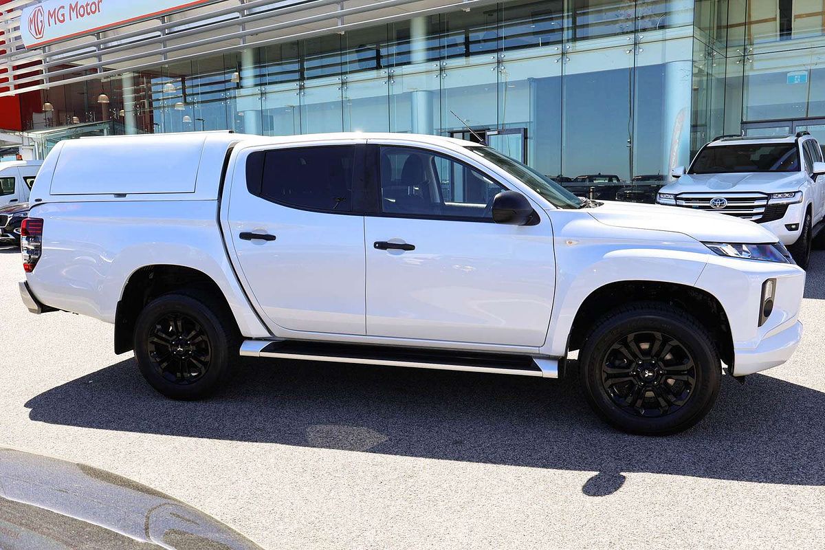 2022 Mitsubishi Triton GLX-R MR 4X4