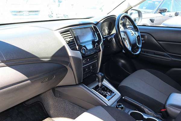 2022 Mitsubishi Triton GLX-R MR 4X4