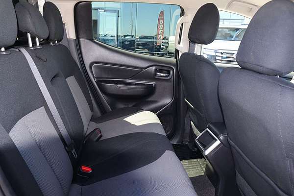 2022 Mitsubishi Triton GLX-R MR 4X4