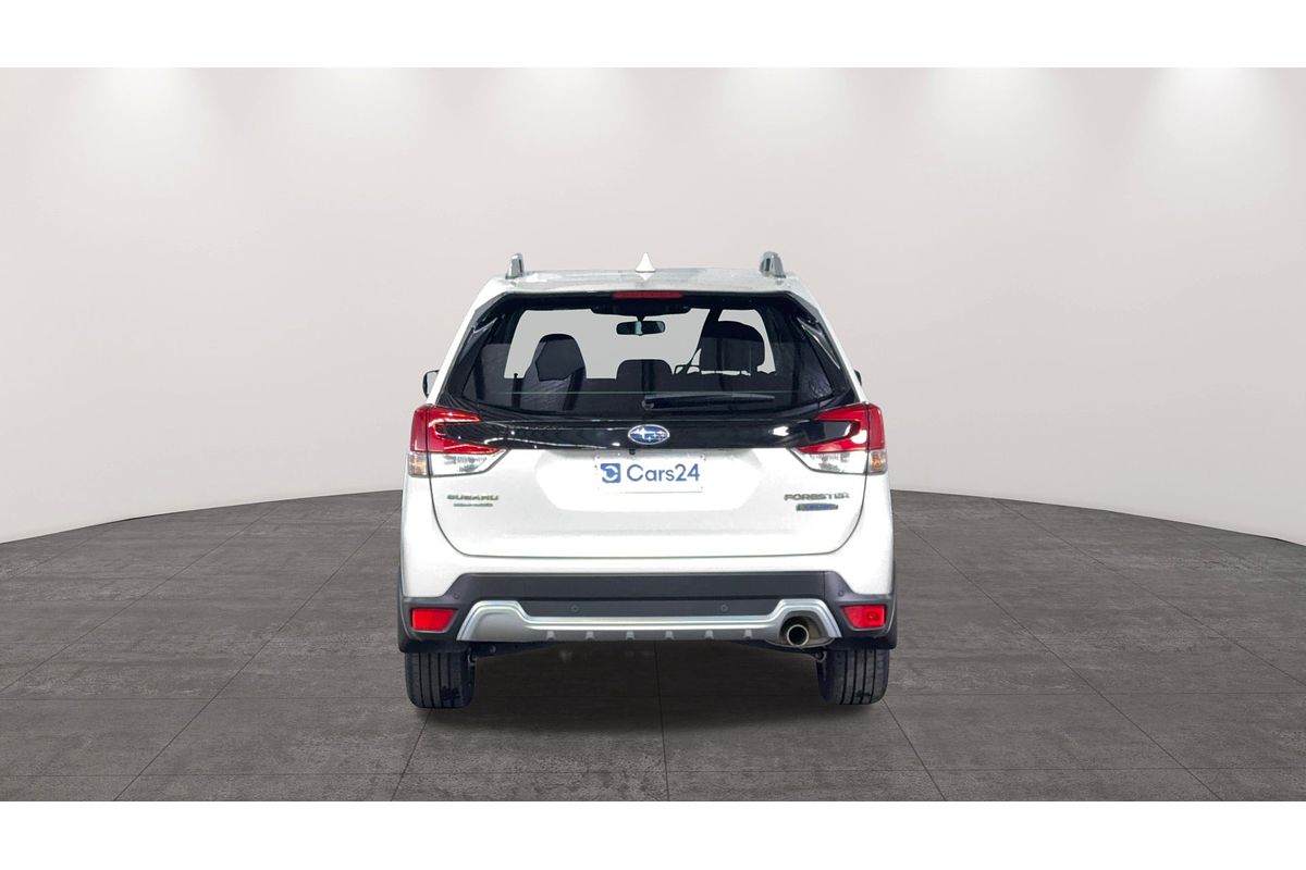 2022 Subaru Forester Hybrid S S5